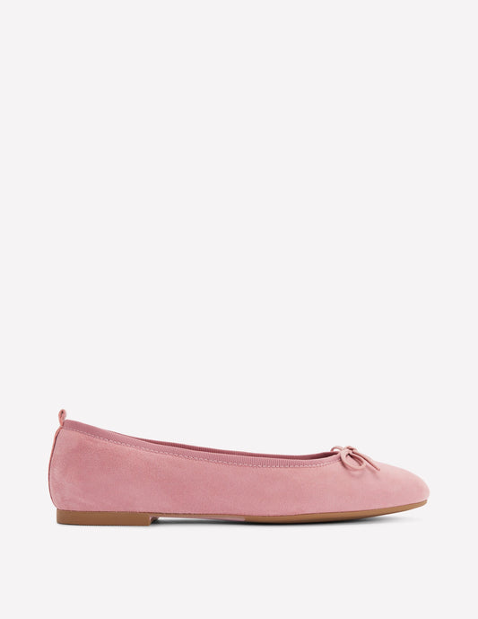 Patti Round Toe Ballet Flat-Blush