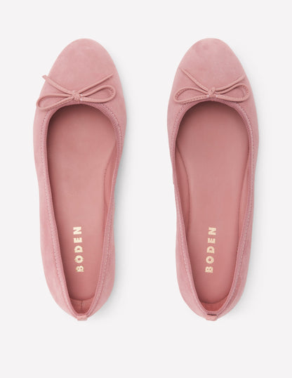 Patti Round Toe Ballet Flat-Blush